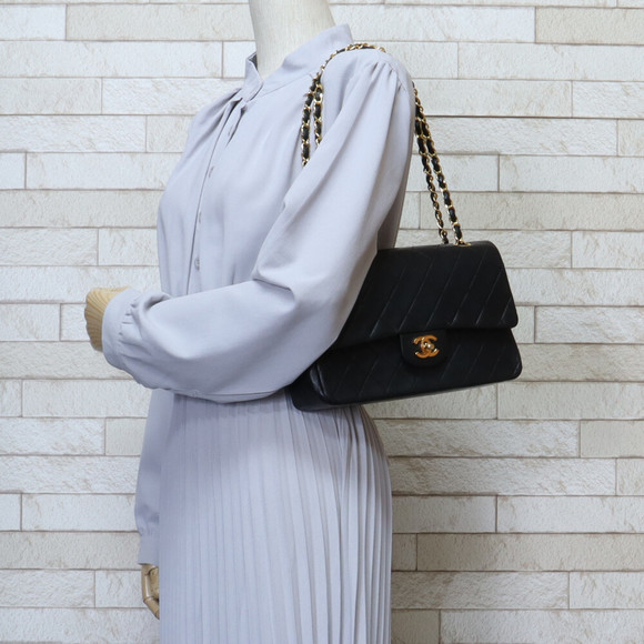 Chanel Black Chain Lambskin Matelasse Bag Shoulder - Picture 1 of 7
